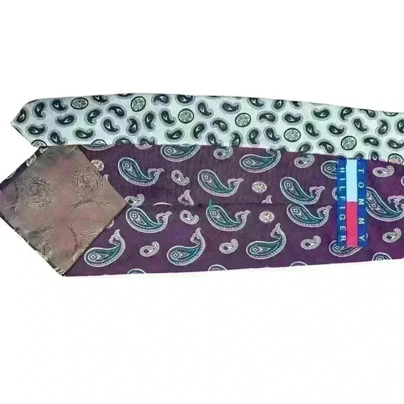 Vintage Tommy Hilfiger paisley tie - Picture 2 of 3